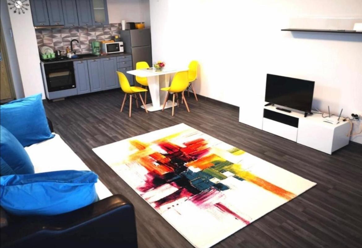 Apartament Spatios Cu 2 Camere In Centrul Statiunii Mamaia -73Mp - ! Екстериор снимка
